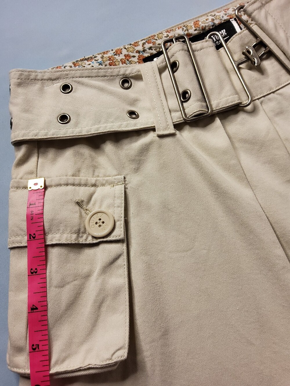 Quizz New York Vintage Cream Pleated Mini Skirt with Belted Waist - Picture 5 of 8